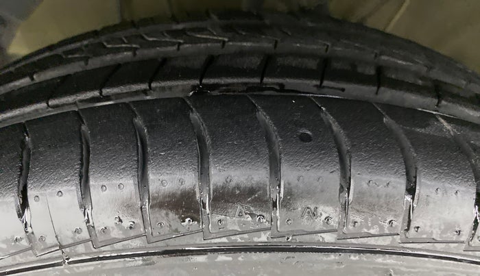 2019 Hyundai NEW SANTRO 1.1 MAGNA MT, Petrol, Manual, 21,383 km, Left Front Tyre Tread