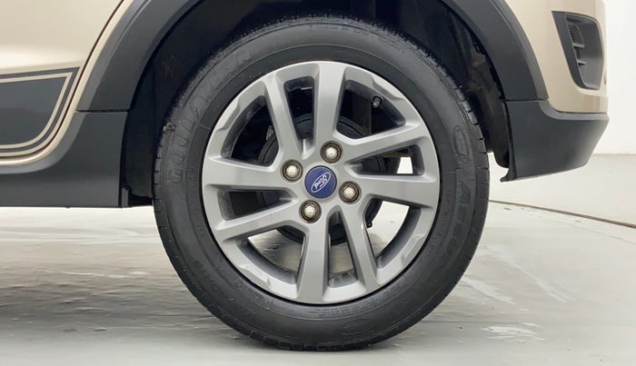 2019 Ford FREESTYLE TITANIUM 1.5 TDCI, Diesel, Manual, 19,402 km, Left Rear Wheel