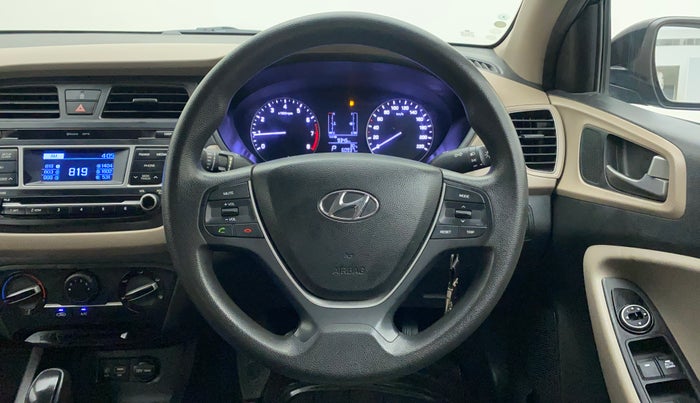 2016 Hyundai Elite i20 MAGNA 1.4 AT, Petrol, Automatic, 61,356 km, Steering Wheel Close Up