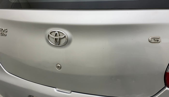 2014 Toyota Etios Liva G, CNG, Manual, 79,418 km, Dicky (Boot door) - Slightly dented