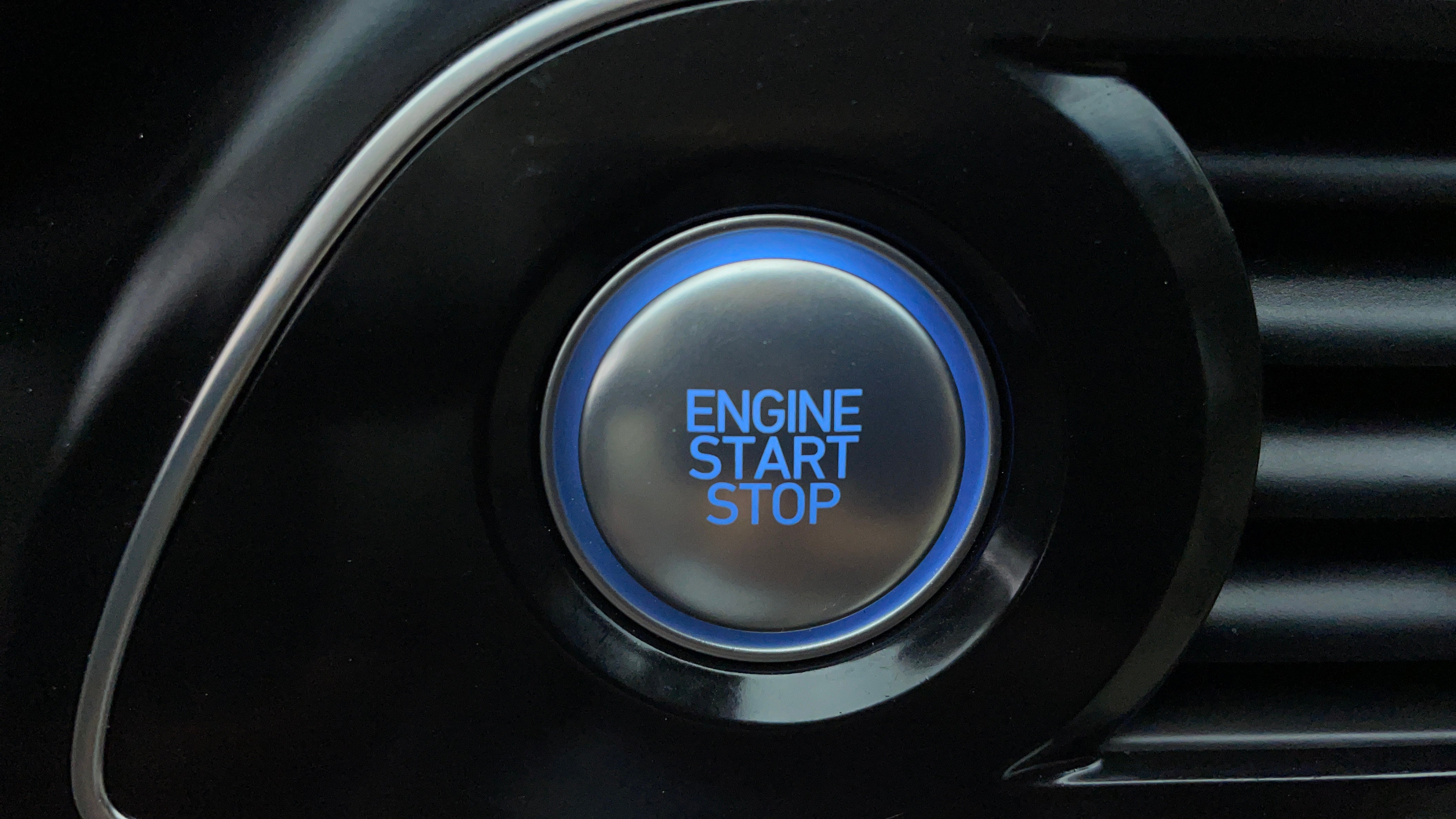 Genesis G70-Key-less Button Start