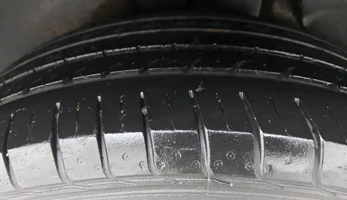 2016 Hyundai Creta 1.6 SX PLUS VTVT, Petrol, Manual, 53,946 km, Left Rear Tyre Tread