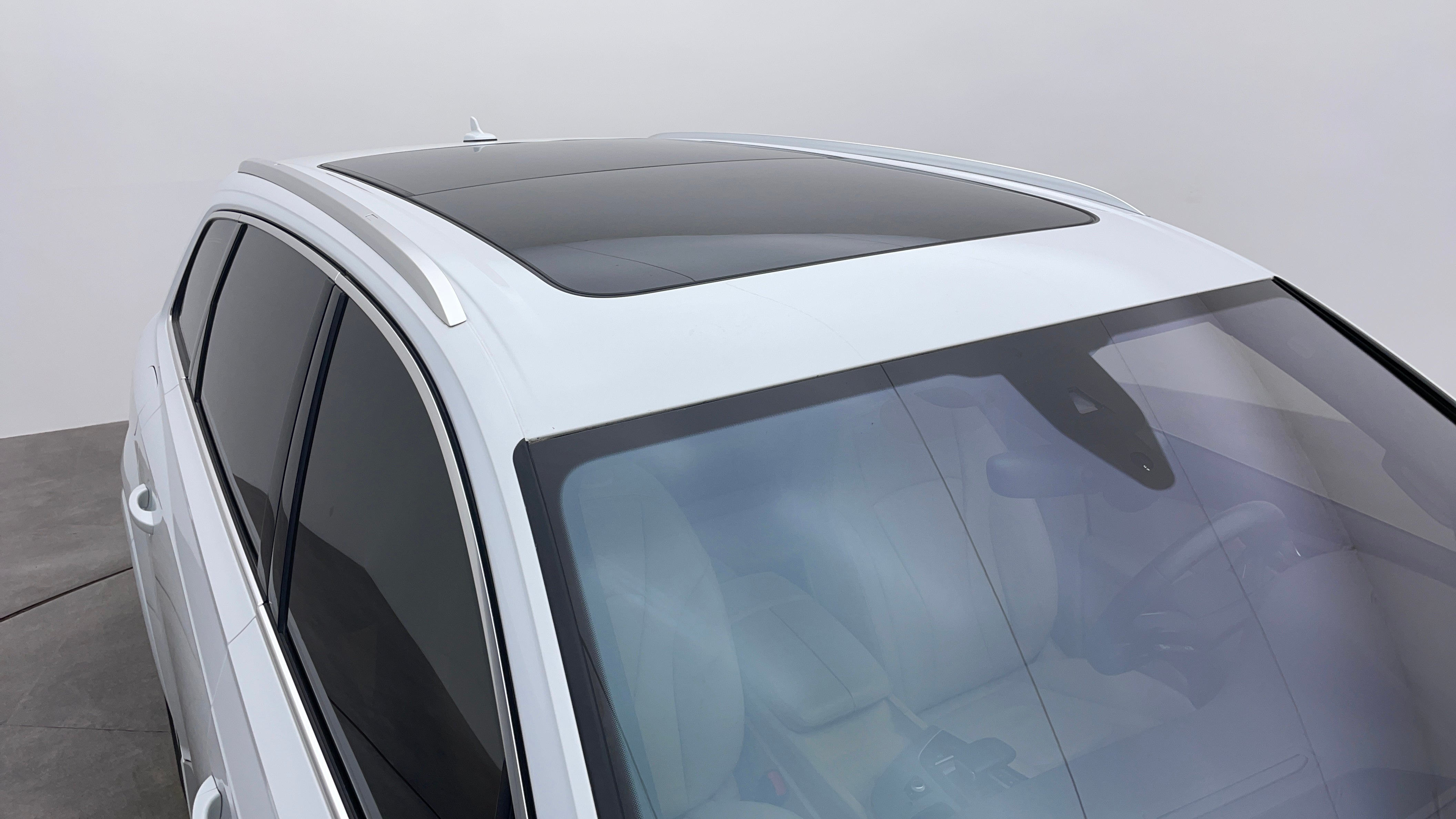 Audi Q7-Roof/Sunroof View