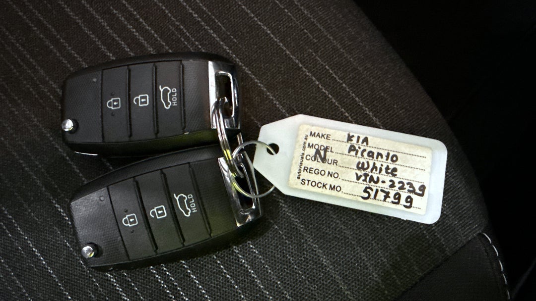 2021 Kia Picanto S (pe), Automatic, 9347 km, Key Close-up