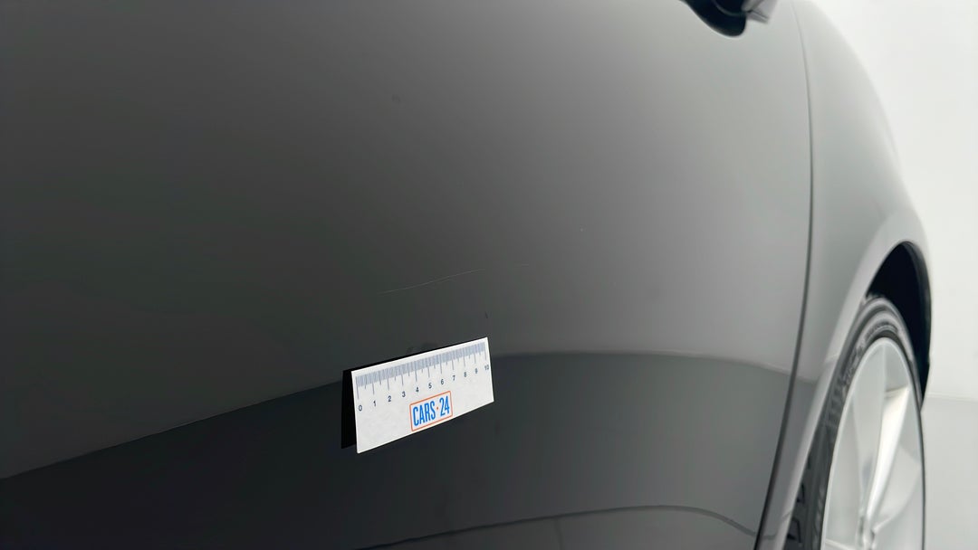 Doors Rear LHS Scratch