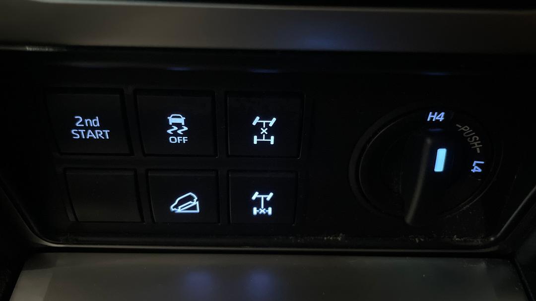 2022 Toyota Landcruiser Prado Vx, Automatic, 73714 km, Utility Switches/Buttons