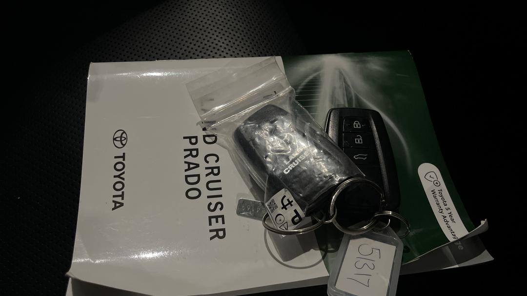 2022 Toyota Landcruiser Prado Vx, Automatic, 73714 km, Key Close-up