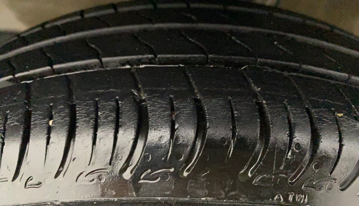 2022 Maruti S PRESSO VXI, Petrol, Manual, 28,814 km, Left Front Tyre Tread