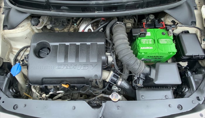 2016 Hyundai Elite i20 1.4 CRDI ASTA (O), Diesel, Manual, 1,53,107 km, Engine Bonet View