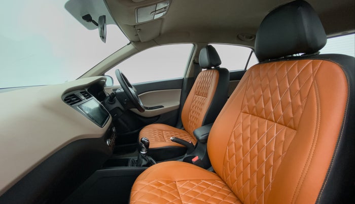 2016 Hyundai Elite i20 1.4 CRDI ASTA (O), Diesel, Manual, 1,53,107 km, Right Side Front Door Cabin View