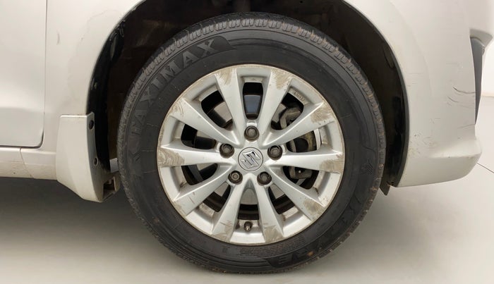 2013 Maruti Ertiga ZDI, Diesel, Manual, 1,43,856 km, Right Front Wheel