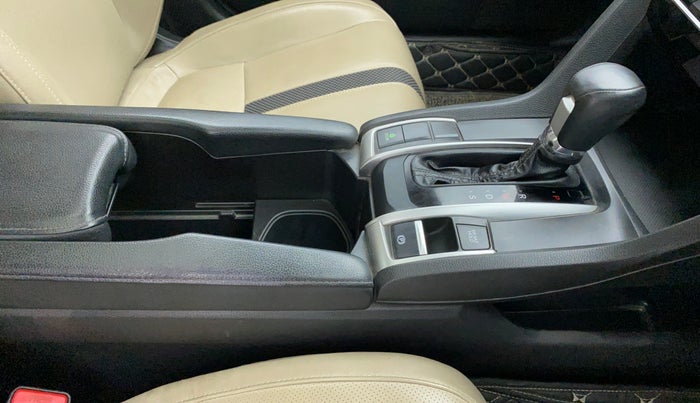2019 Honda Civic ZX CVT PETROL, Petrol, Automatic, 20,597 km, Gear Lever