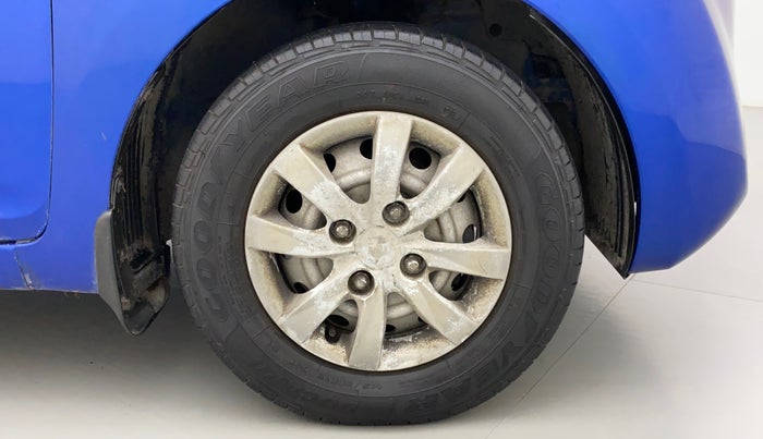 2012 Hyundai Eon D-LITE+, Petrol, Manual, 23,440 km, Right Front Wheel