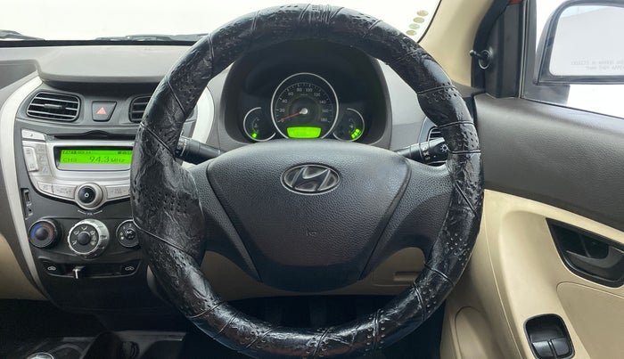 2013 Hyundai Eon MAGNA PLUS, Petrol, Manual, 73,067 km, Steering Wheel Close Up