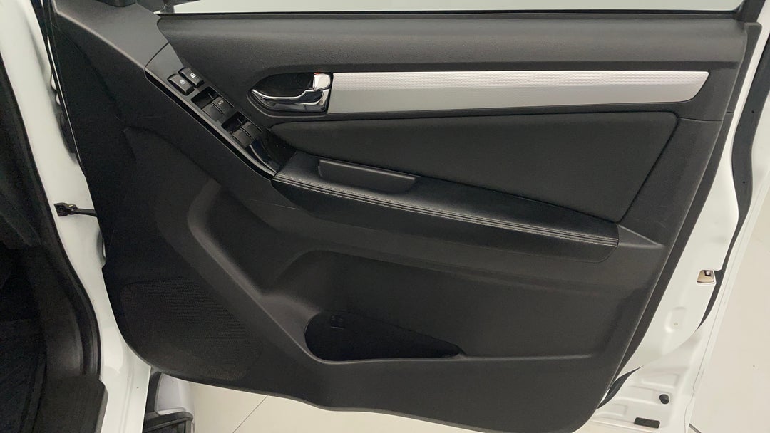 2017 Isuzu MU-X Ls-u (4x4), Automatic, 97294 km, Speaker View