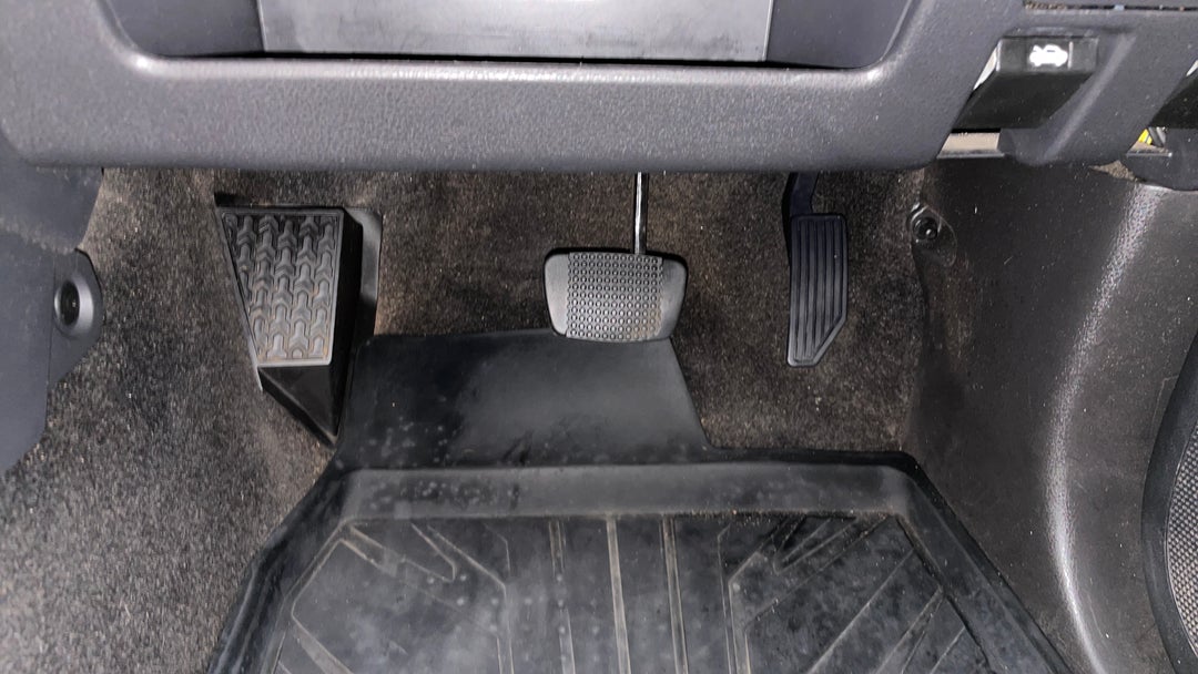 2017 Isuzu MU-X Ls-u (4x4), Automatic, 97294 km, Pedals and Footmat