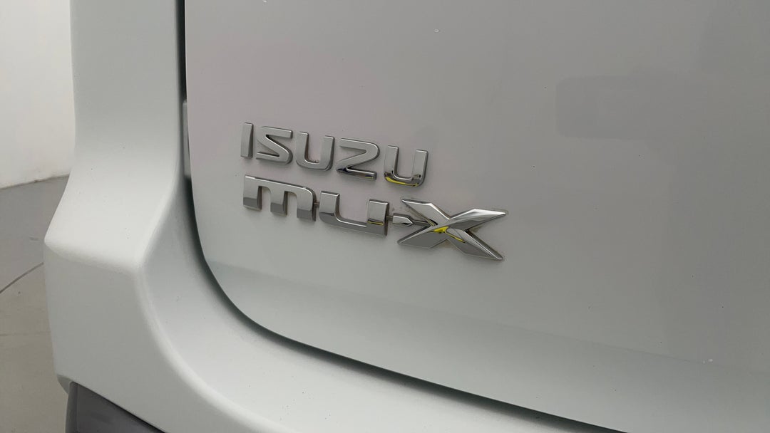2017 Isuzu MU-X Ls-u (4x4), Automatic, 97294 km, Badge (Boot Left Side)