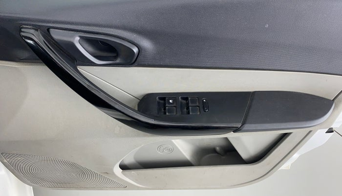 2019 Tata Tiago XZ 1.2 REVOTRON, Petrol, Manual, 73,805 km, Driver Side Door Panels Control