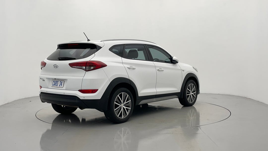 Right Back Diagonal (45- Degree) View