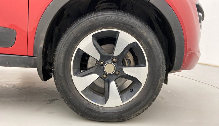 2018 Tata NEXON XZ PLUS PETROL DUAL TONE, Petrol, Manual, 38,137 km, Right Front Wheel
