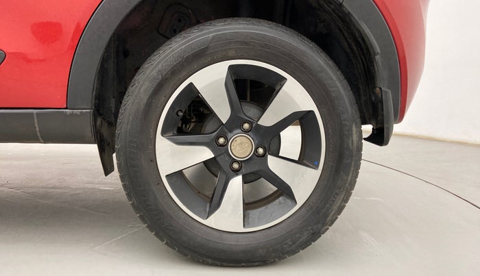 2018 Tata NEXON XZ PLUS PETROL DUAL TONE, Petrol, Manual, 38,137 km, Left Rear Wheel