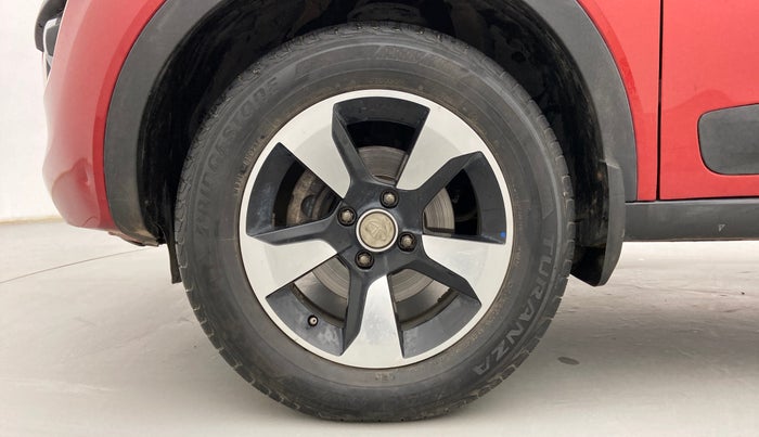 2018 Tata NEXON XZ PLUS PETROL DUAL TONE, Petrol, Manual, 38,137 km, Left Front Wheel