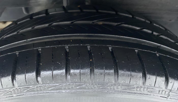 2018 Toyota YARIS J MT, Petrol, Manual, 19,785 km, Right Rear Tyre Tread