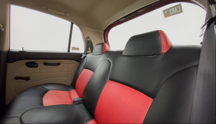 2012 Hyundai Santro Xing GLS, Petrol, Manual, 49,206 km, Right Side Rear Door Cabin
