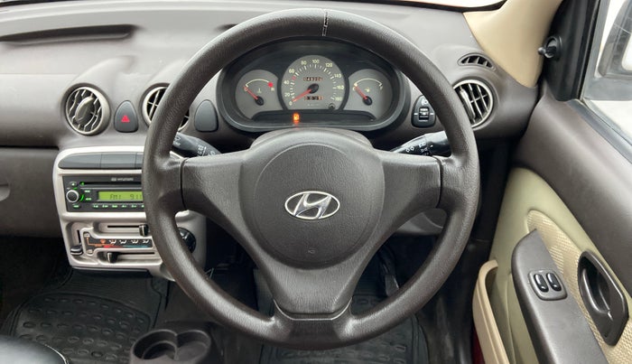 2012 Hyundai Santro Xing GLS, Petrol, Manual, 49,206 km, Steering Wheel Close Up
