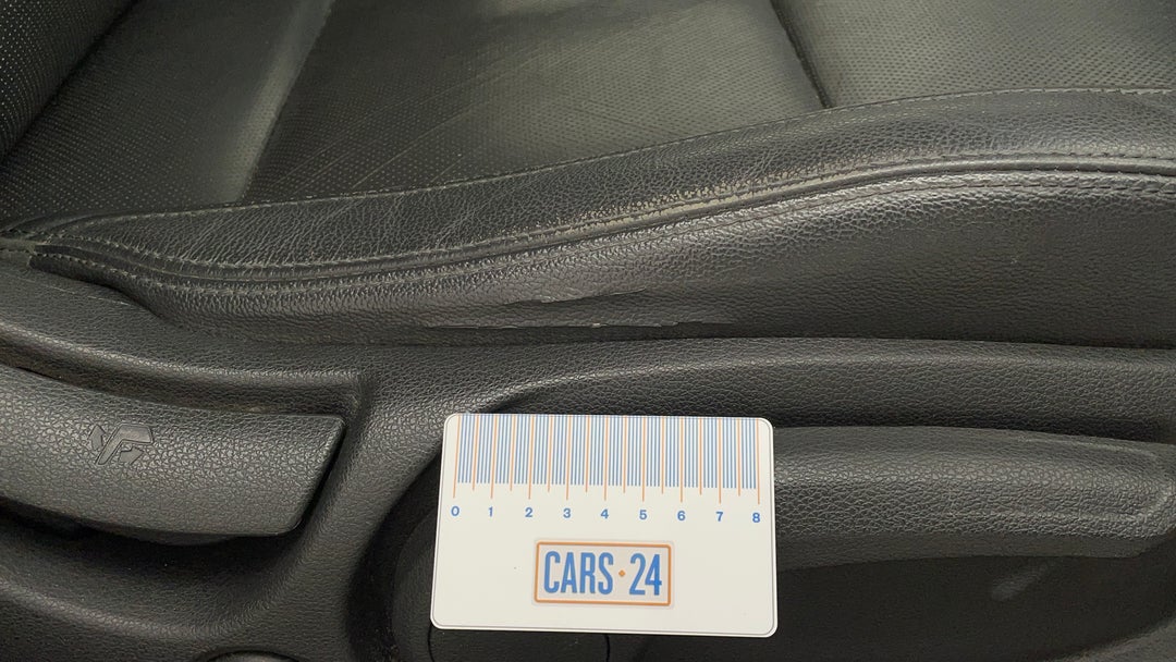 Seats Front RHS Wear