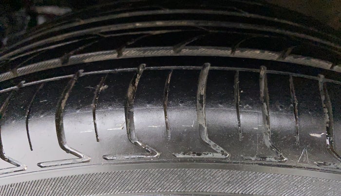 2017 Honda WR-V 1.2 i-VTEC VX MT, Petrol, Manual, 66,933 km, Left Front Tyre Tread
