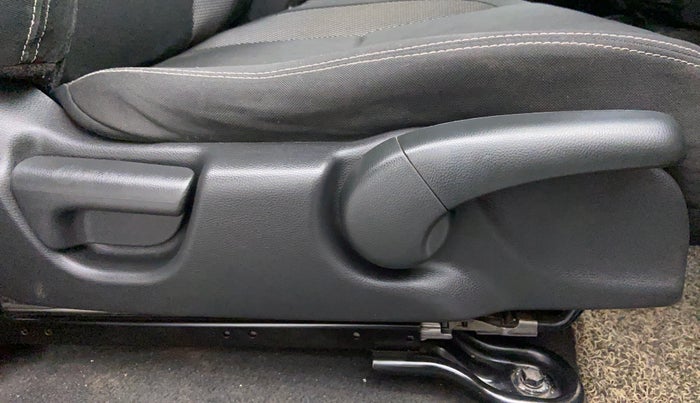 2017 Honda WR-V 1.2 i-VTEC VX MT, Petrol, Manual, 66,933 km, Driver Side Adjustment Panel