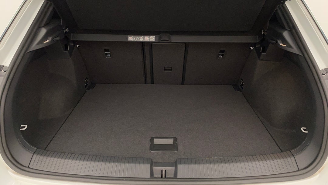 2020 Volkswagen T-roc 140tsi Sport, Automatic, 55145 km, Boot Inside View