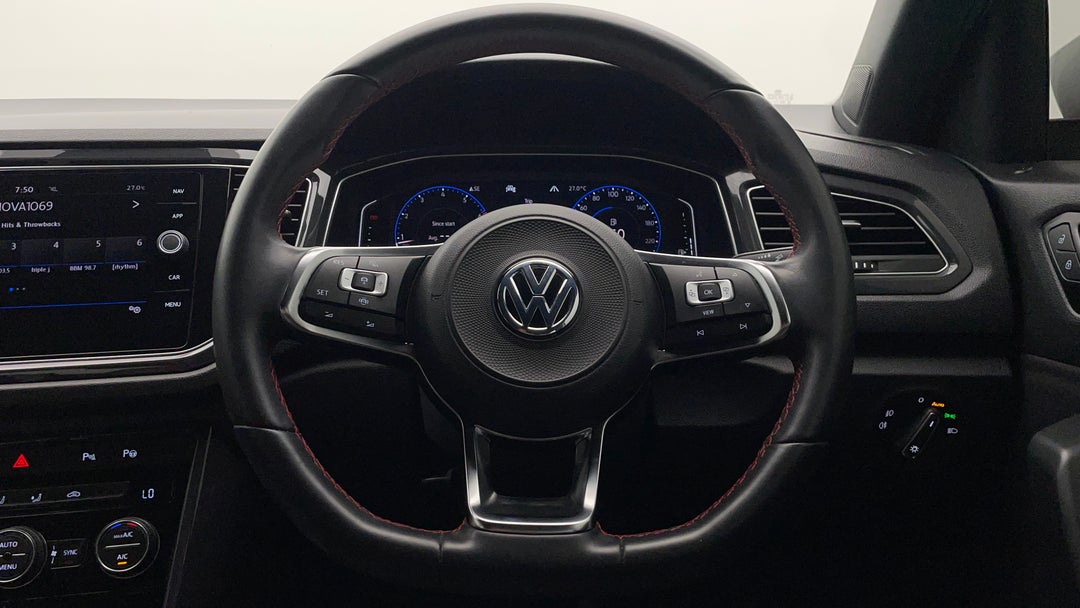 2020 Volkswagen T-roc 140tsi Sport, Automatic, 55145 km, Steering Wheel Close-up