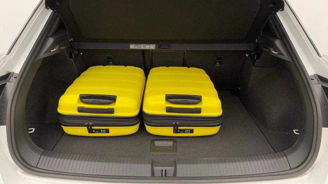 2020 Volkswagen T-roc 140tsi Sport, Automatic, 55145 km, Boot Inside View with Luggage