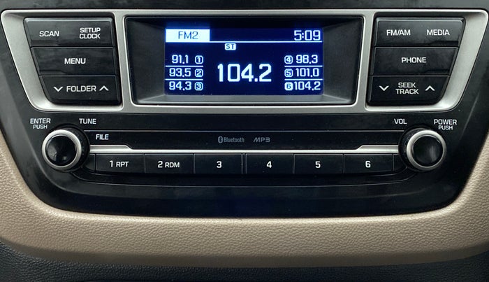 2015 Hyundai Elite i20 SPORTZ 1.2, Petrol, Manual, 70,095 km, Infotainment System