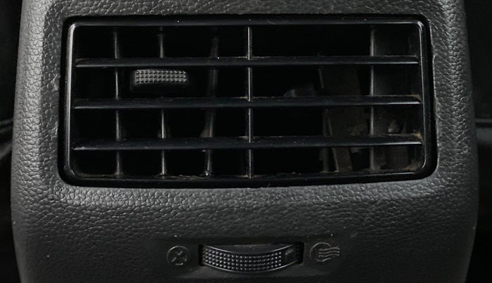 2015 Hyundai Elite i20 SPORTZ 1.2, Petrol, Manual, 70,095 km, Rear AC Vents