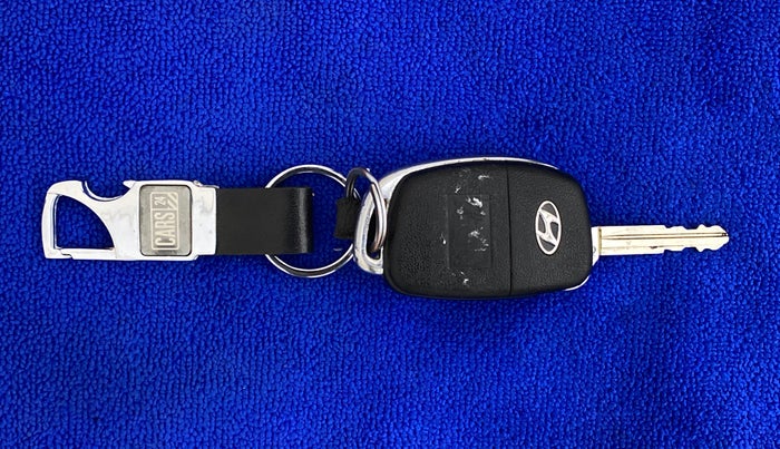 2015 Hyundai Elite i20 SPORTZ 1.2, Petrol, Manual, 70,095 km, Key Close Up