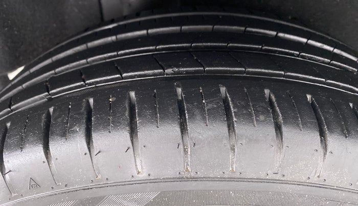 2017 Maruti Baleno ALPHA 1.2 K12, Petrol, Manual, 59,647 km, Right Rear Tyre Tread