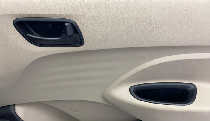 2020 Hyundai NEW SANTRO MAGNA, Petrol, Manual, 29,685 km, Driver Side Door Panels Control