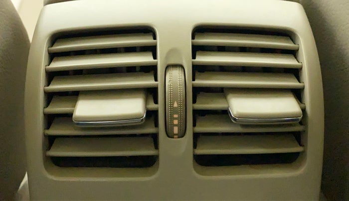 2013 Mercedes Benz C Class C 220 CDI AVANTGARDE, Diesel, Automatic, 88,866 km, Rear AC Vents