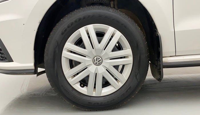 2022 Volkswagen Polo TRENDLINE 1.0L, Petrol, Manual, 35,029 km, Left Front Wheel