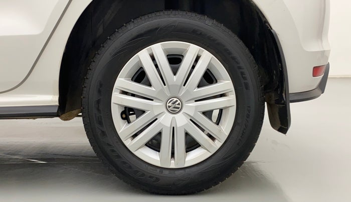2022 Volkswagen Polo TRENDLINE 1.0L, Petrol, Manual, 35,029 km, Left Rear Wheel