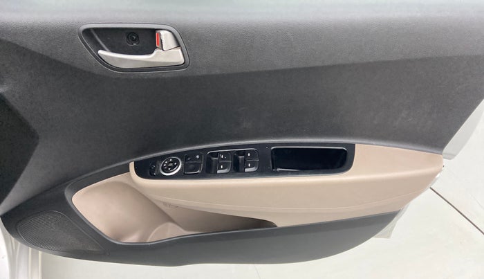 2014 Hyundai Xcent S (O) 1.2, Petrol, Manual, 43,480 km, Driver Side Door Panels Control