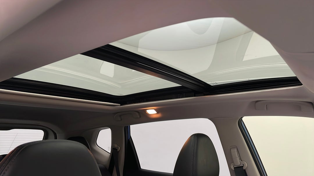 Interior Sunroof/Moonroof