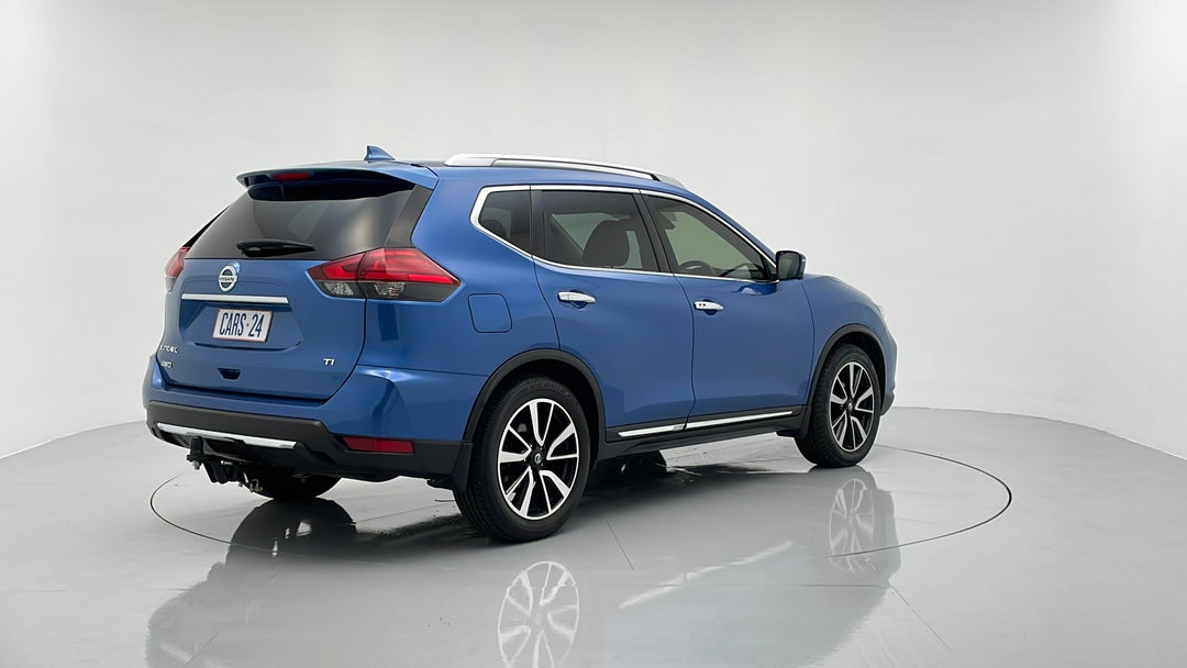 Right Back Diagonal (45- Degree) View