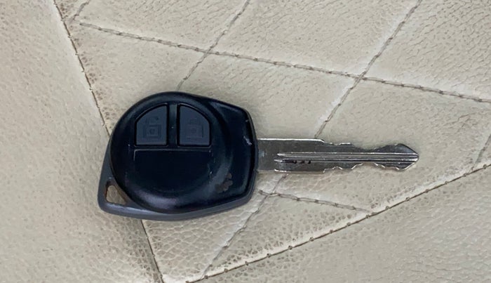 2013 Maruti Ertiga ZDI, Diesel, Manual, 42,942 km, Lock system - Remote key not functional