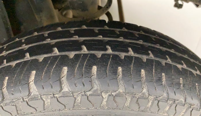 2011 Maruti Zen Estilo LXI, Petrol, Manual, 59,554 km, Left Rear Tyre Tread
