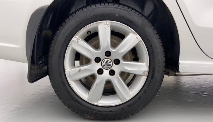2011 Volkswagen Vento HIGHLINE DIESEL, Diesel, Manual, 1,76,467 km, Right Rear Wheel