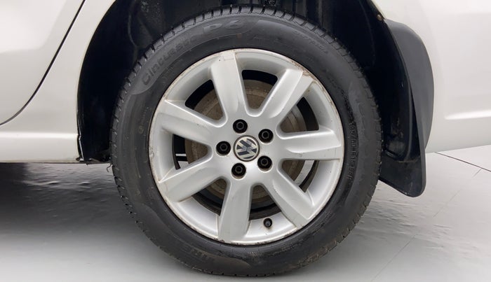 2011 Volkswagen Vento HIGHLINE DIESEL, Diesel, Manual, 1,76,467 km, Left Rear Wheel